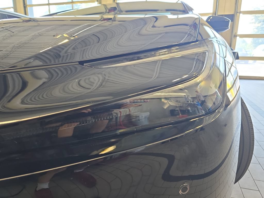 Used 2024 Toyota Prius XLE FWD image 32