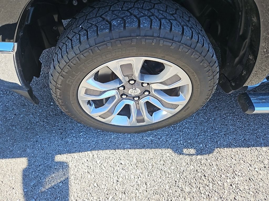 Used 2024 RAM 1500 Limited image 14