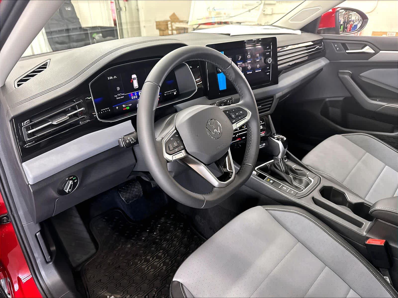 New 2027 Volkswagen Jetta SE FWD image 7