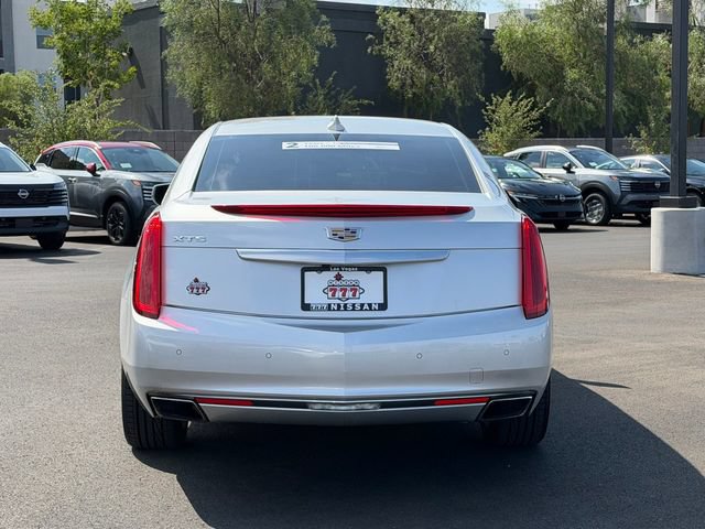 Used 2017 Cadillac XTS Luxury FWD image 5