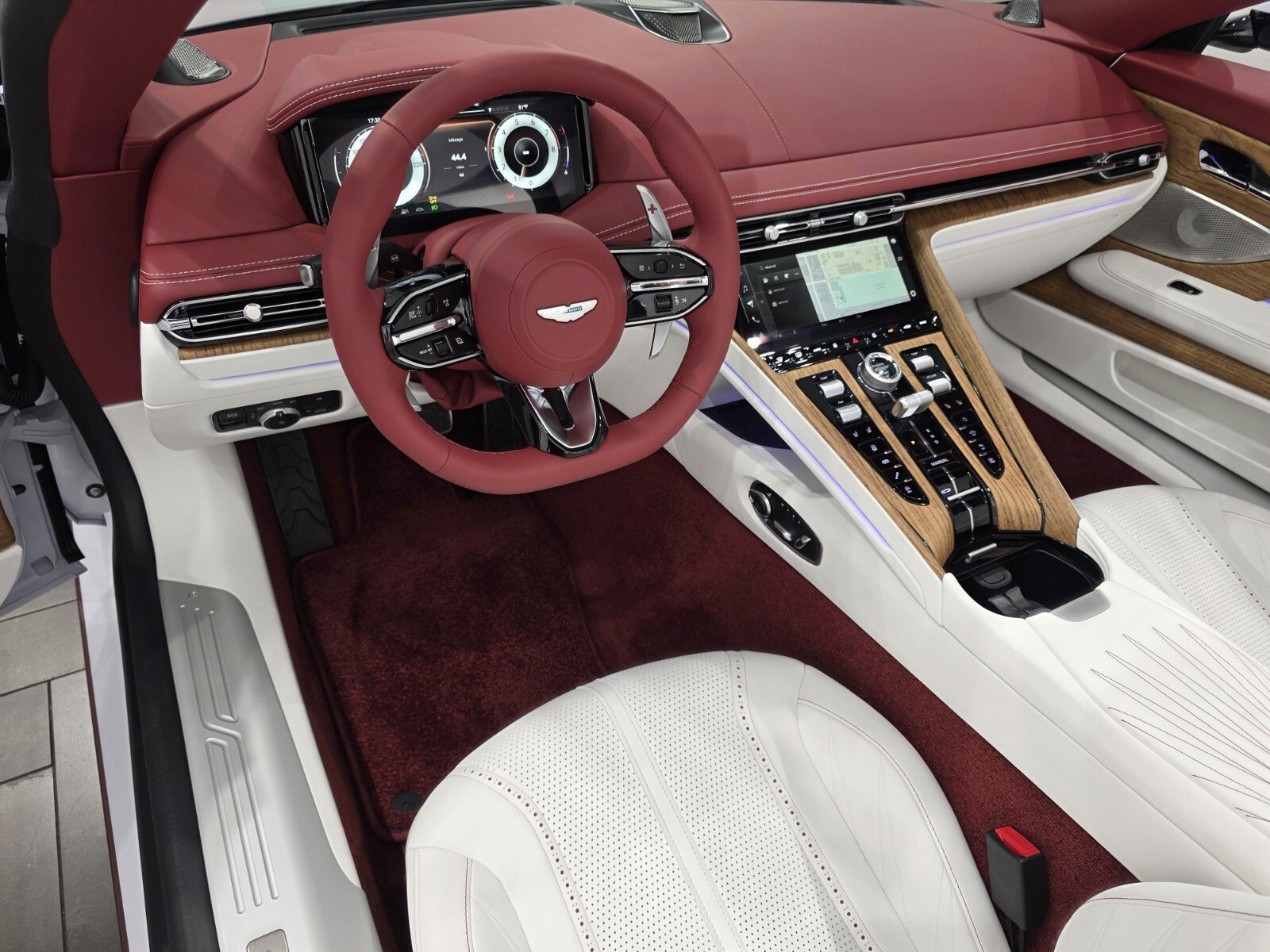 New 2026 Aston Martin DB12 Convertible RWD image 3