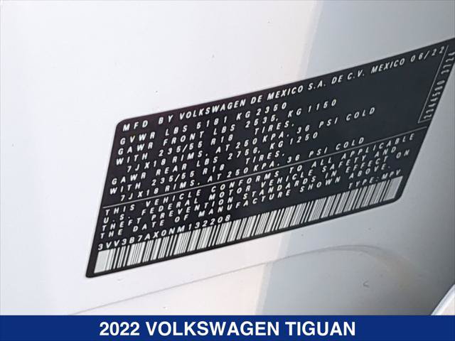 Certified 2022 Volkswagen Tiguan SE w/ Panoramic Sunroof Package FWD image 24