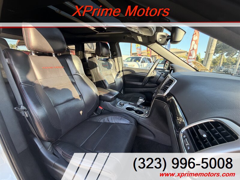 Used 2018 Jeep Grand Cherokee Trailhawk w/ Trailhawk Luxury Group AWD/4WD image 37