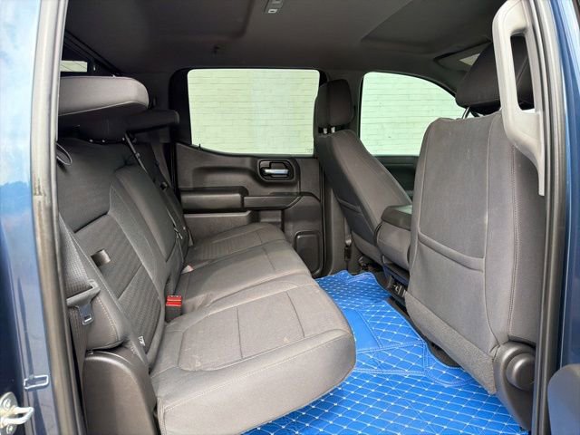 Used 2022 Chevrolet Silverado 1500 LT w/ Convenience Package II AWD/4WD image 9