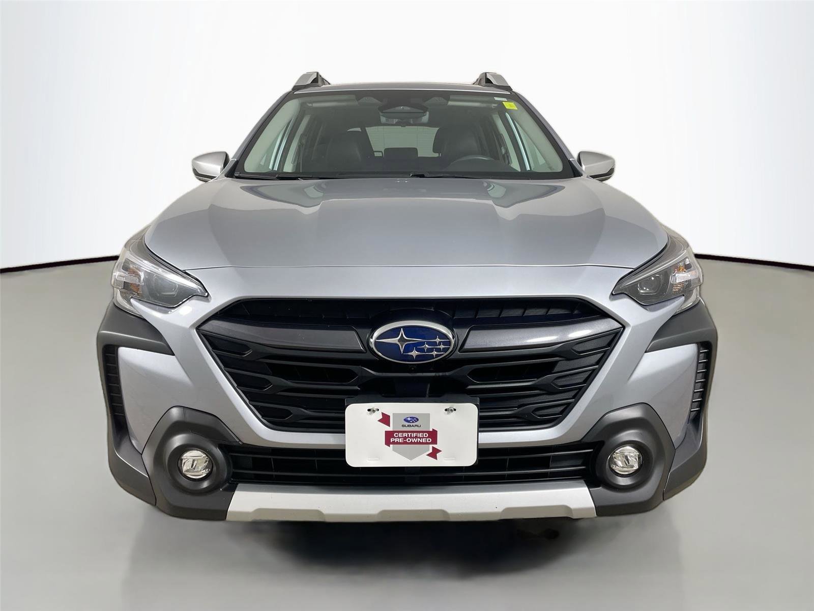 Used 2024 Subaru Outback Touring AWD/4WD image 3