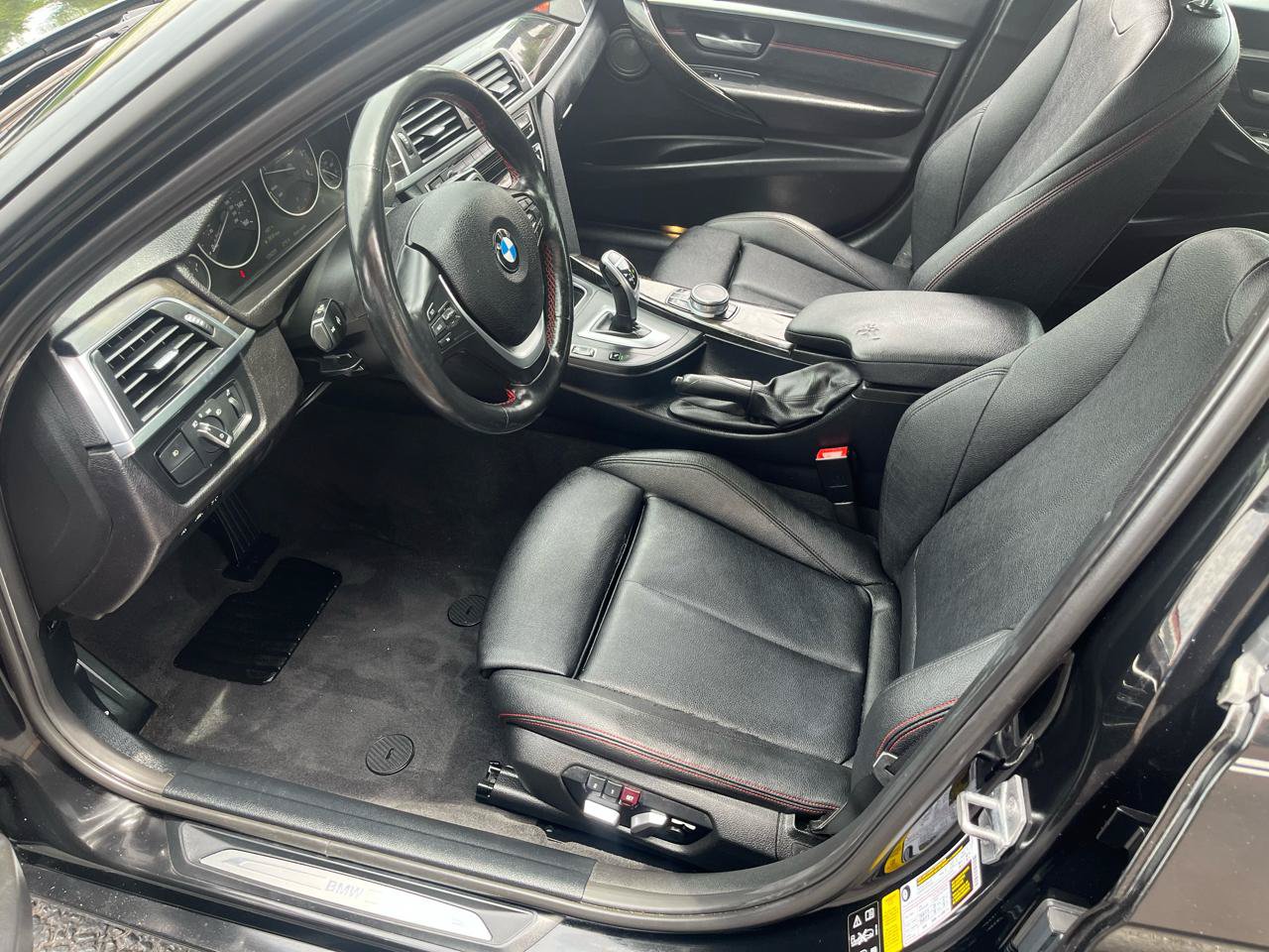 Used 2018 BMW 328d xDrive Sedan AWD/4WD image 25