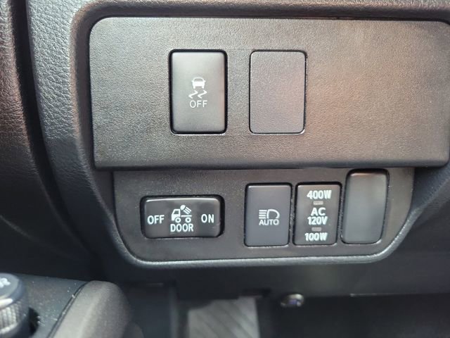 Used 2022 Toyota Tacoma TRD Off-Road w/ Technology Package image 21