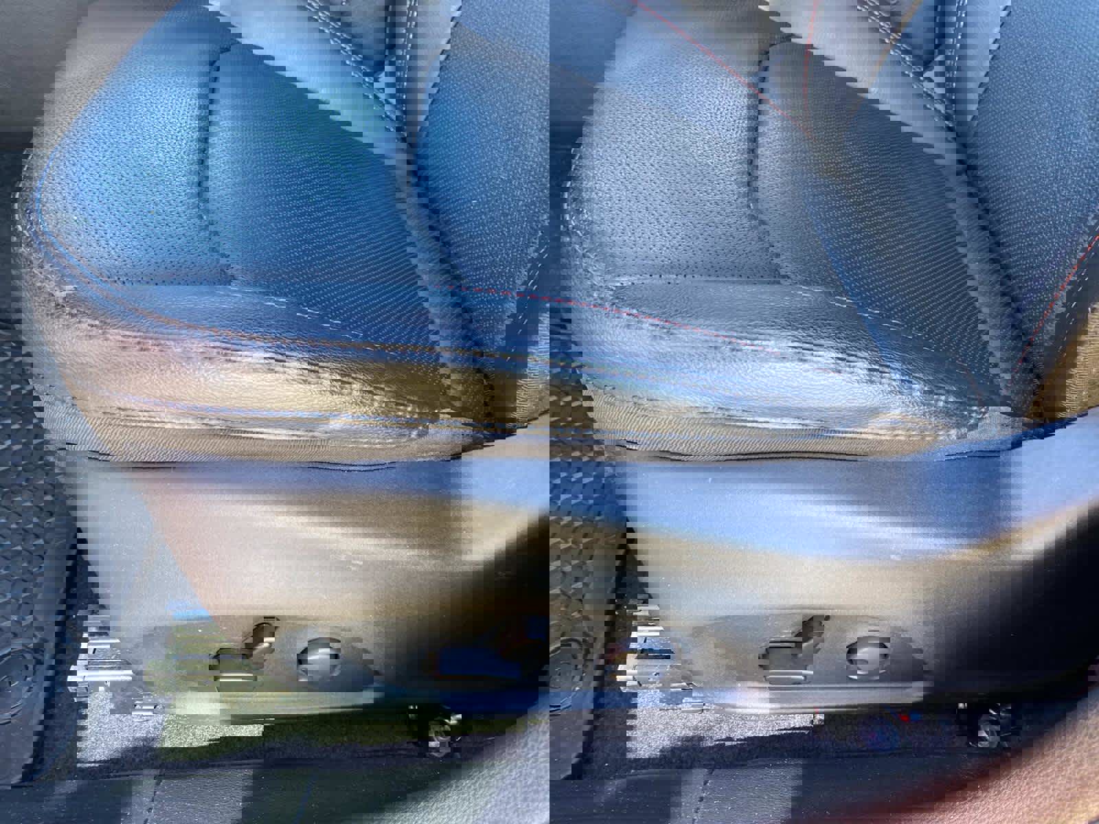 Certified 2025 Jeep Compass Trailhawk w/ Trailhawk Elite Group image 25