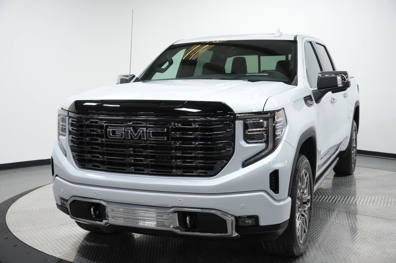 New 2026 GMC Sierra 1500 Denali Ultimate AWD/4WD image 3