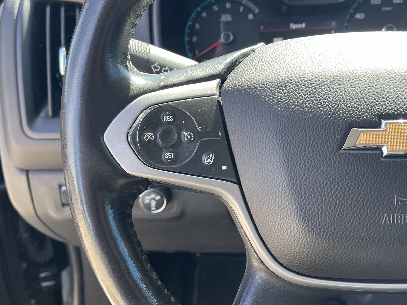 Used 2022 Chevrolet Colorado ZR2 AWD/4WD image 22