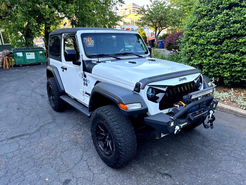 Used 2023 Jeep Wrangler Sport AWD/4WD image 3