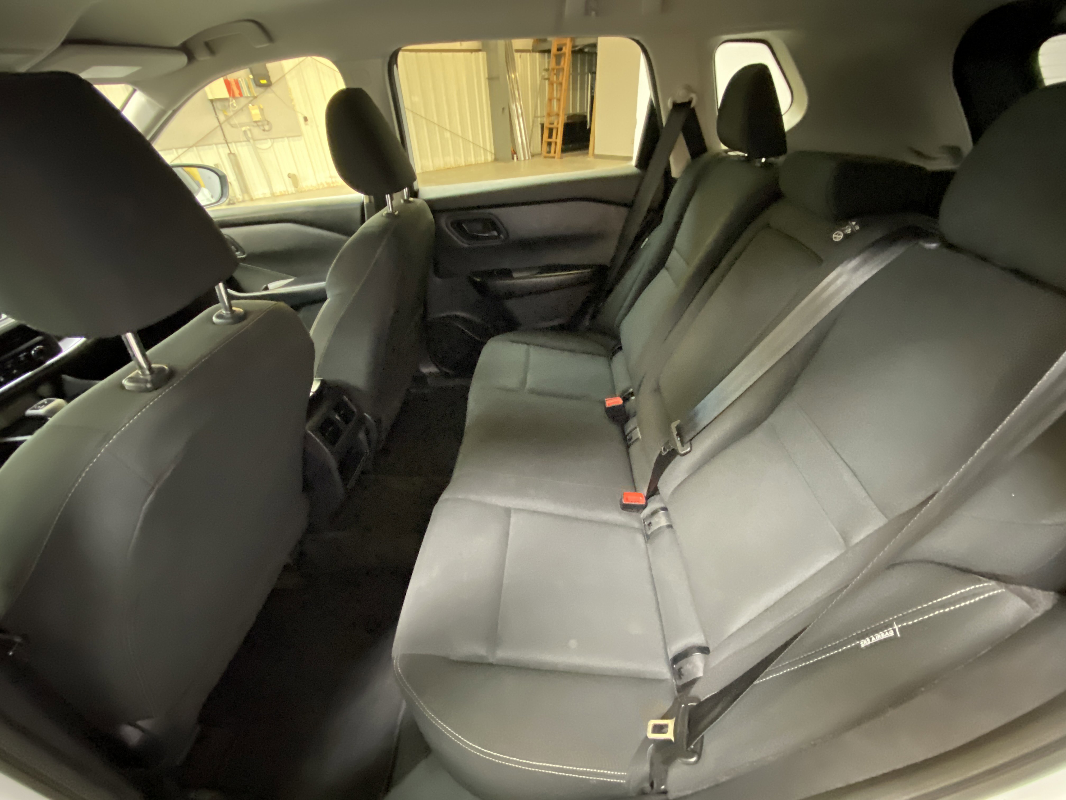 Used 2024 Nissan Rogue S image 23