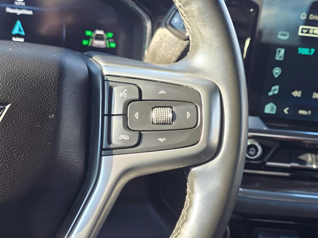 Used 2025 Chevrolet Silverado 1500 LT image 18