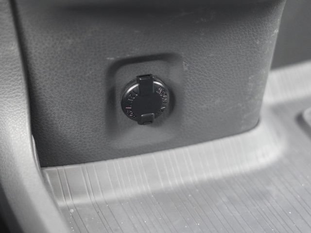 Used 2024 Toyota Sienna Limited AWD/4WD image 38