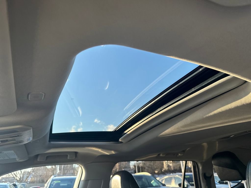 Used 2024 Toyota Highlander XLE image 17