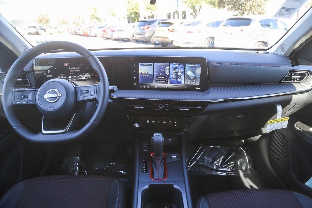 New 2026 Nissan Kicks SR FWD image 13