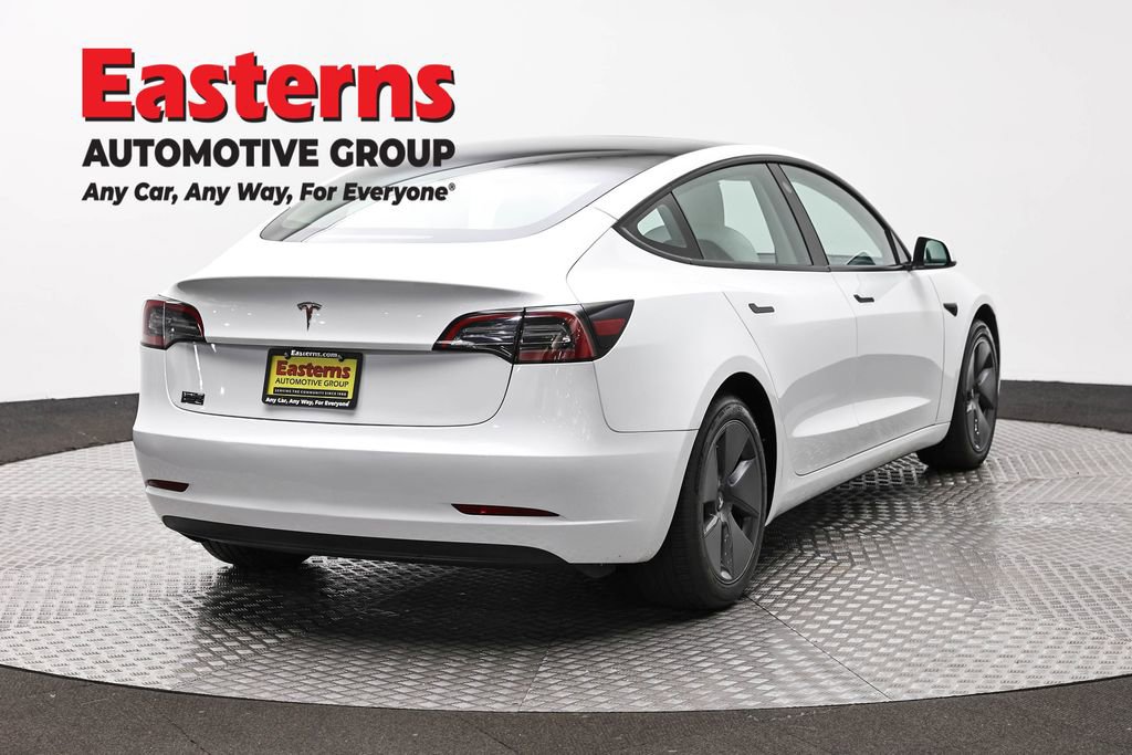 Used 2023 Tesla Model 3 Standard Range image 5