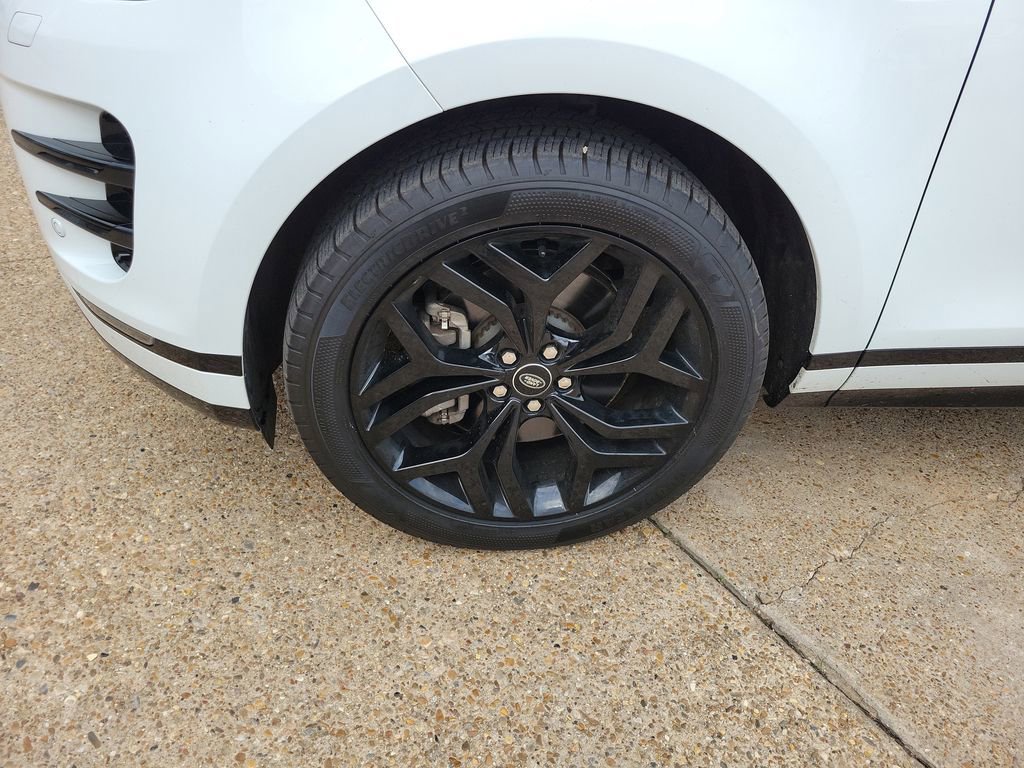 Used 2022 Land Rover Range Rover Evoque R-Dynamic SE image 5