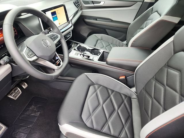 New 2026 Volkswagen Atlas Peak Edition AWD/4WD image 21