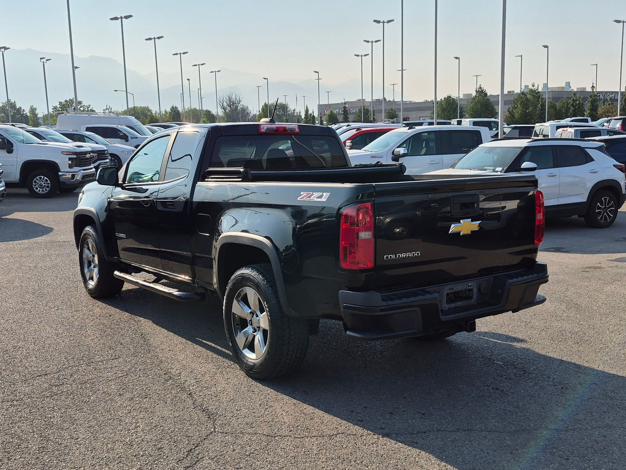 Used 2015 Chevrolet Colorado Z71 AWD/4WD image 5