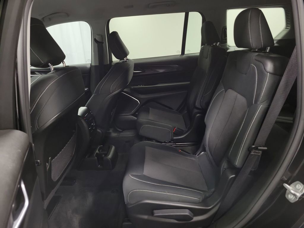 Used 2021 Jeep Grand Cherokee L Laredo w/ Luxury Tech Group I image 23