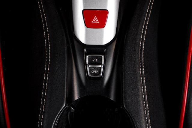 Used 2015 Ferrari California T RWD image 55