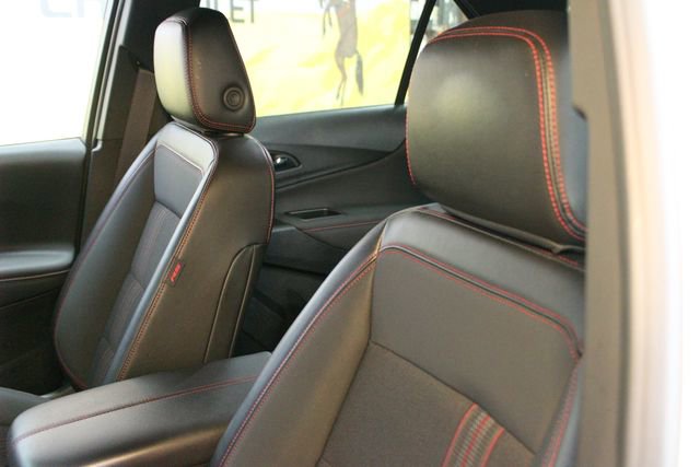 Certified 2024 Chevrolet Equinox RS w/ LPO, Floor Liner Package image 20