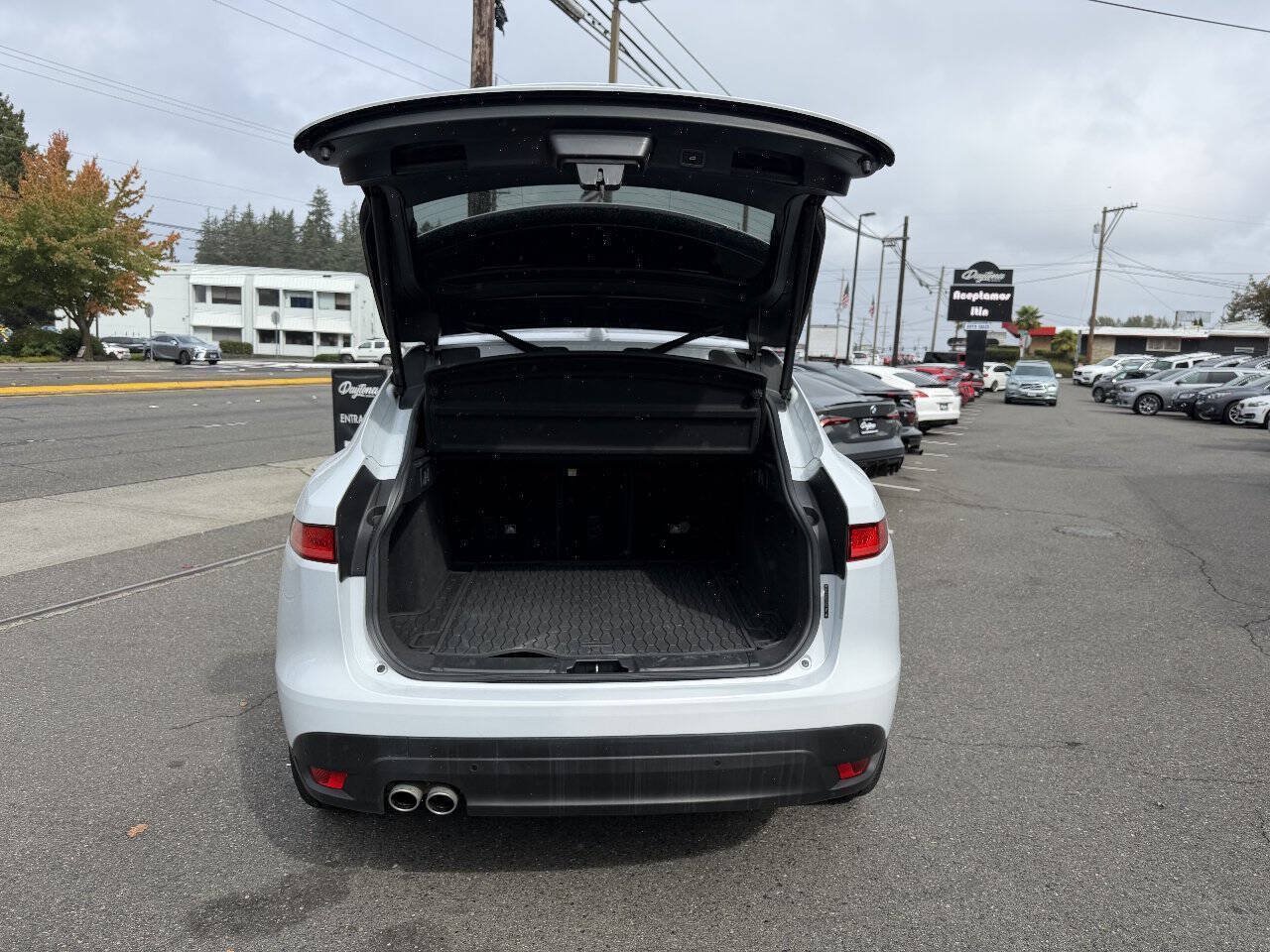 Used 2018 Jaguar F-PACE Prestige AWD/4WD image 6