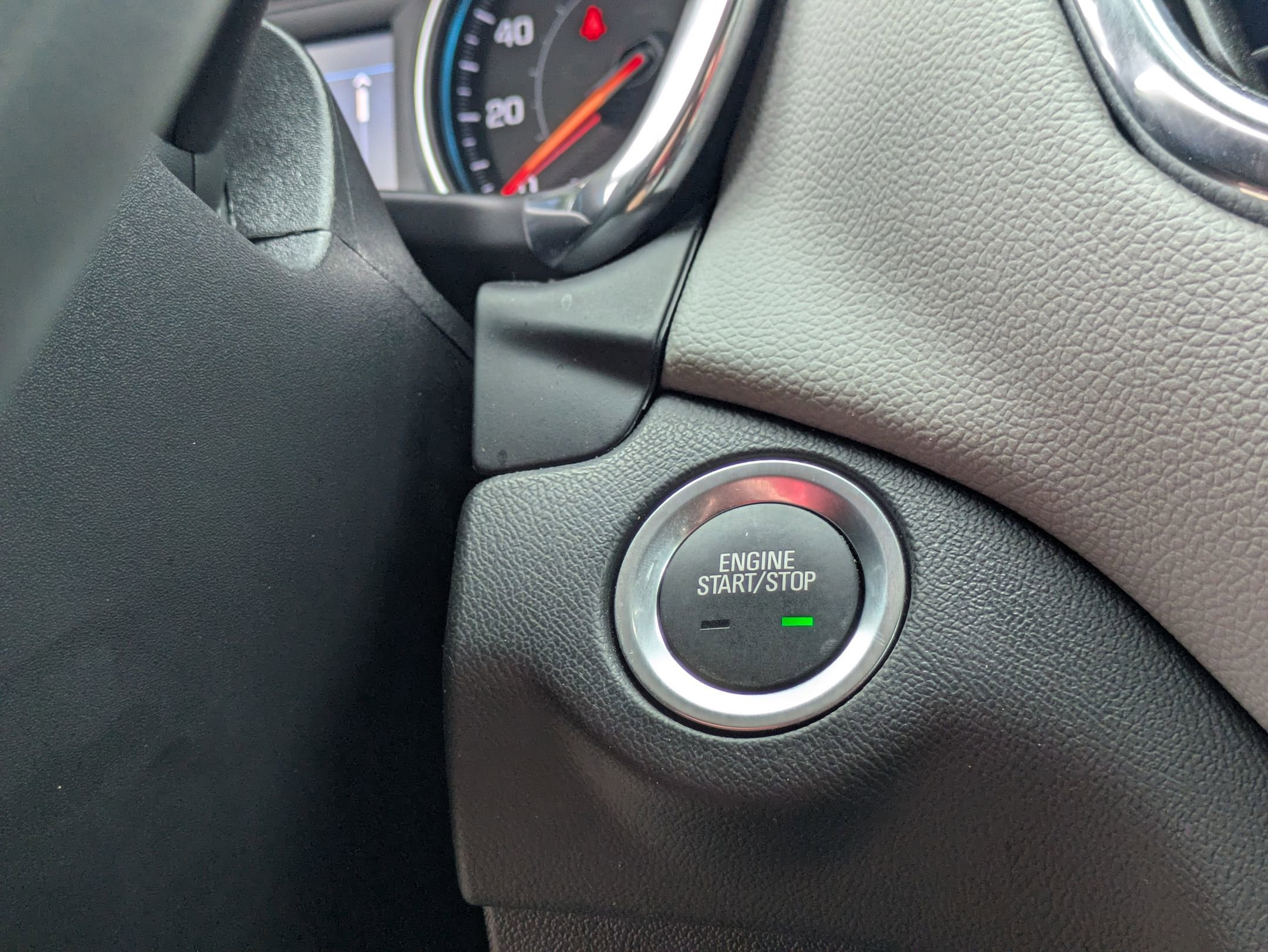 Used 2023 Chevrolet Equinox LS w/ LS Convenience Package FWD image 24