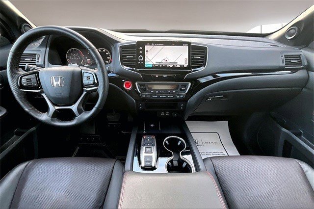 Certified 2024 Honda Ridgeline Black Edition image 8