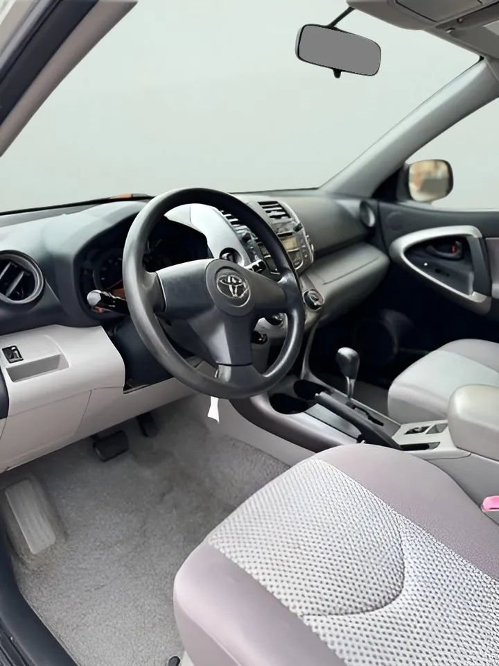 Used 2007 Toyota RAV4 2WD image 14