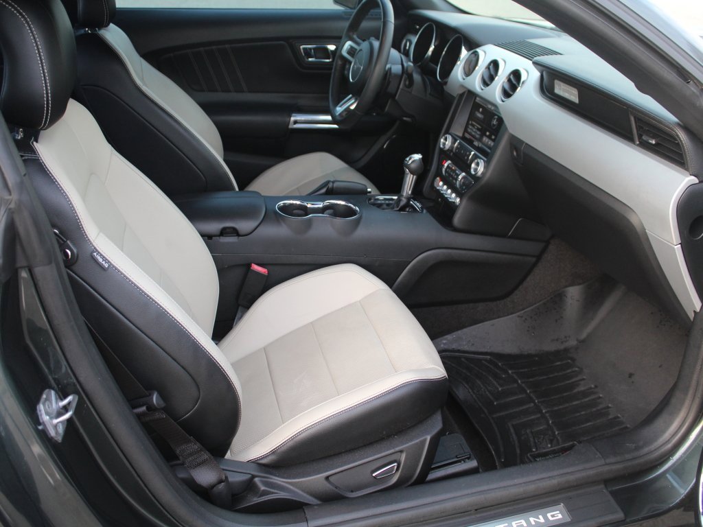 Used 2015 Ford Mustang Premium w/ Equipment Group 201A image 4