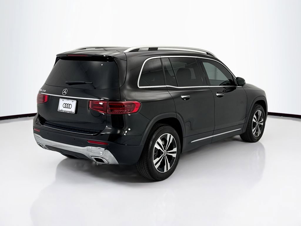 Used 2025 Mercedes-Benz GLB 250 image 5