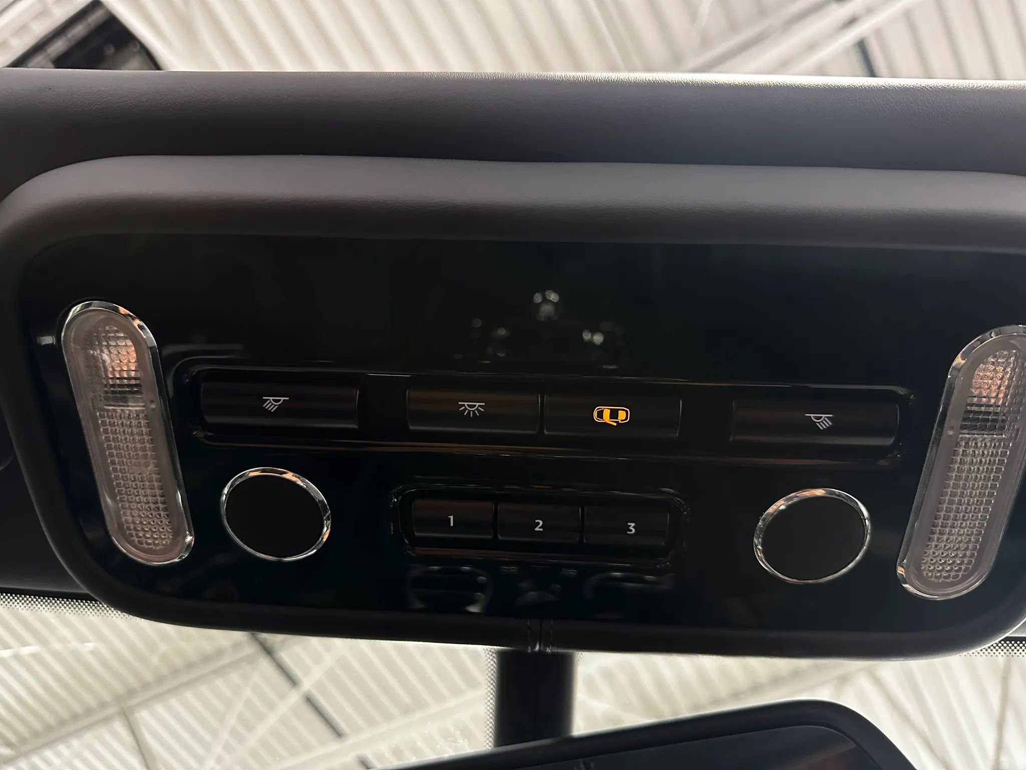 Used 2017 Bentley Continental GT image 41