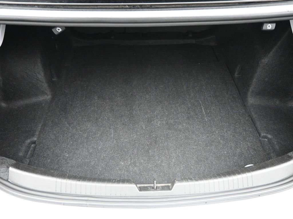 Used 2024 Chevrolet Malibu LT image 9