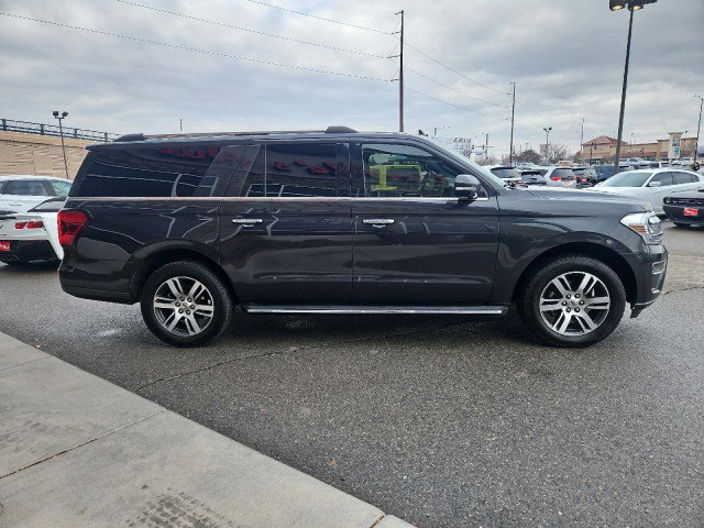 Used 2022 Ford Expedition Max Limited image 6