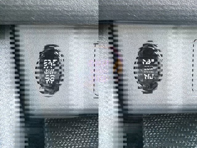 Used 2025 Nissan Rogue S image 26