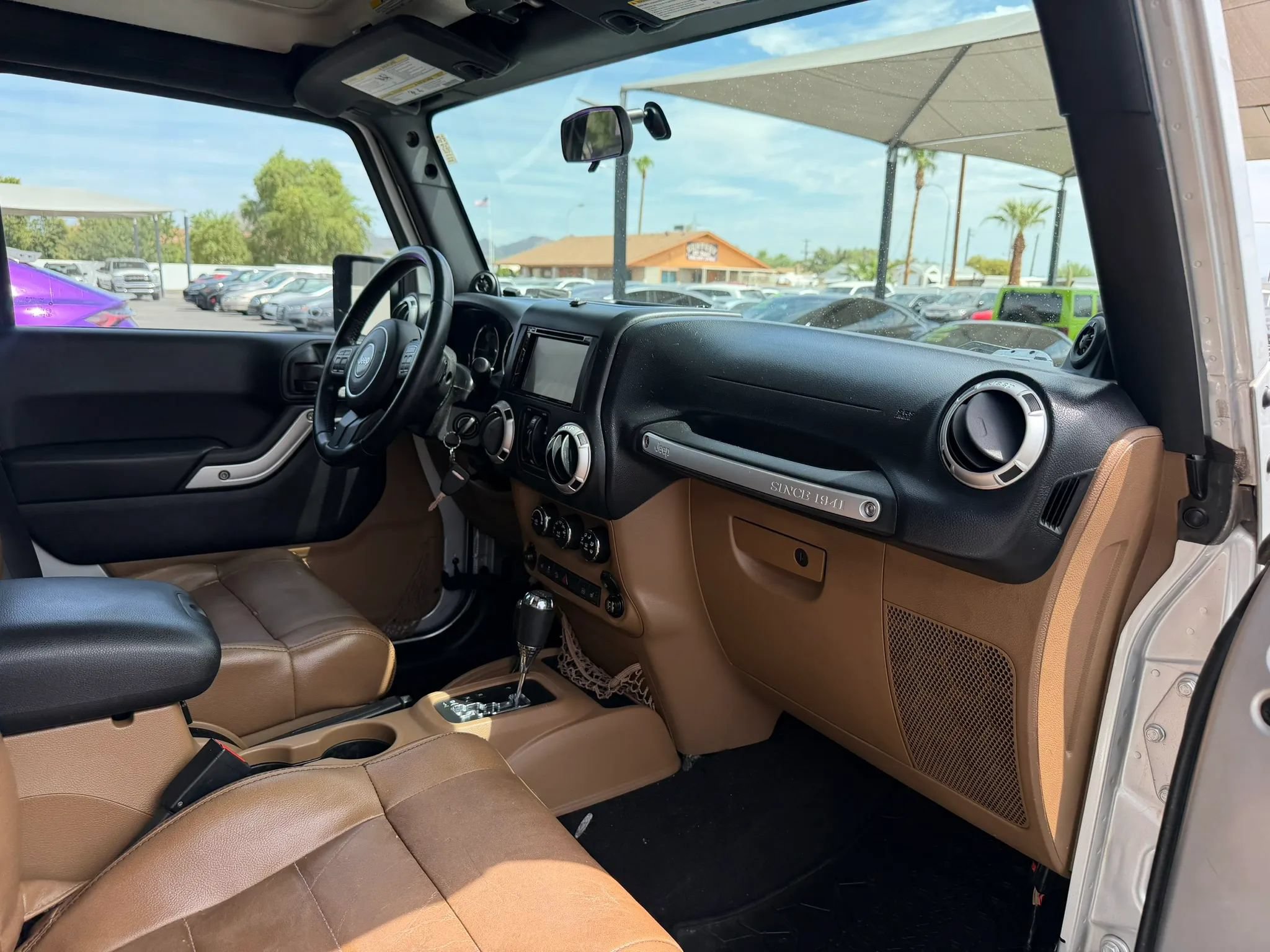 Used 2012 Jeep Wrangler Unlimited Sahara w/ Connectivity Group AWD/4WD image 29