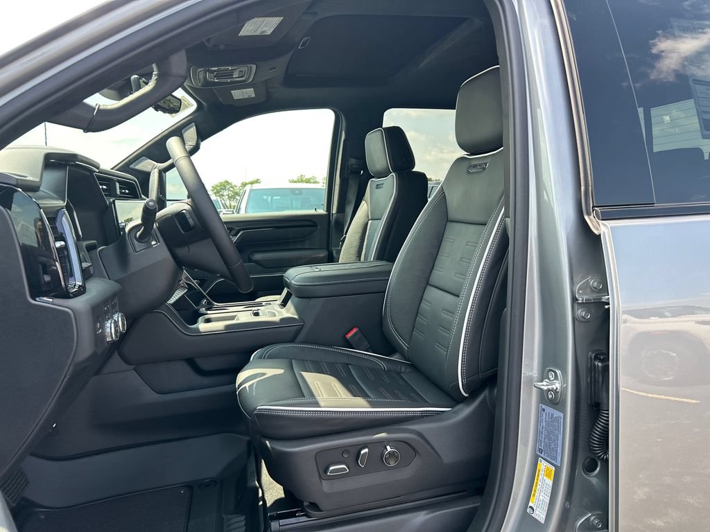 New 2026 GMC Sierra 2500 AT4X AWD/4WD image 16