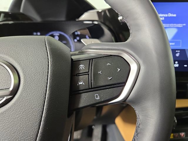 Used 2025 Lexus NX 300h AWD w/ Luxury Package image 23