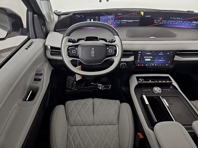 New 2026 Lincoln Navigator L Black Label AWD/4WD image 10