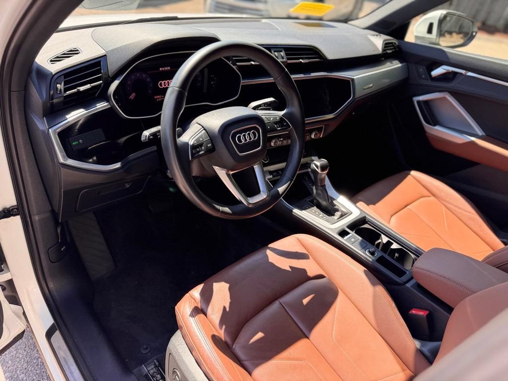Used 2021 Audi Q3 2.0T Premium w/ Convenience Package AWD/4WD image 13