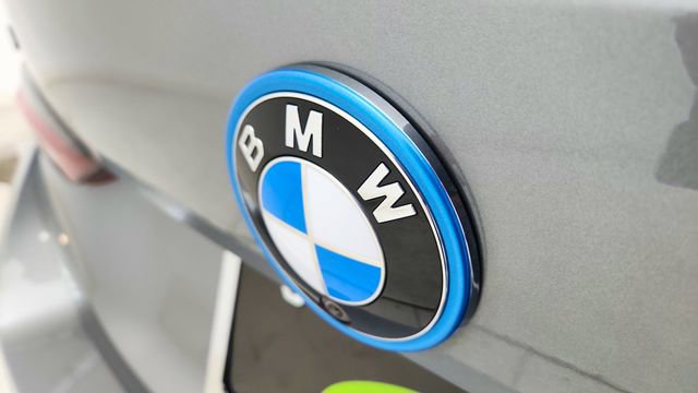 Used 2023 BMW i4 eDrive35 w/ Premium Package image 16