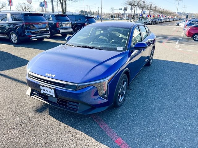 New 2025 Kia K4 LXS image 4