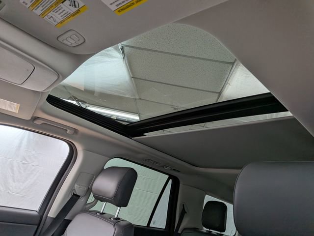 Used 2025 Ford Expedition Active image 13