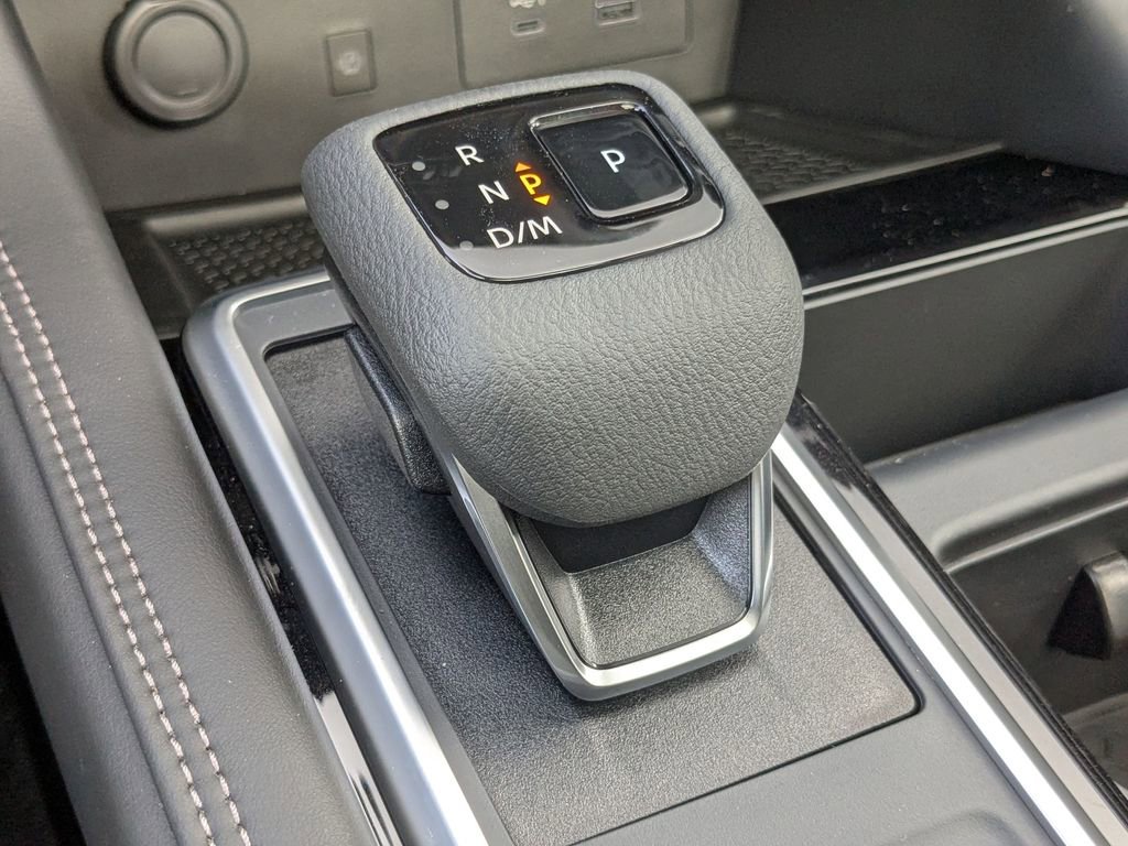 New 2025 Nissan Pathfinder Platinum w/ Cargo Package image 23