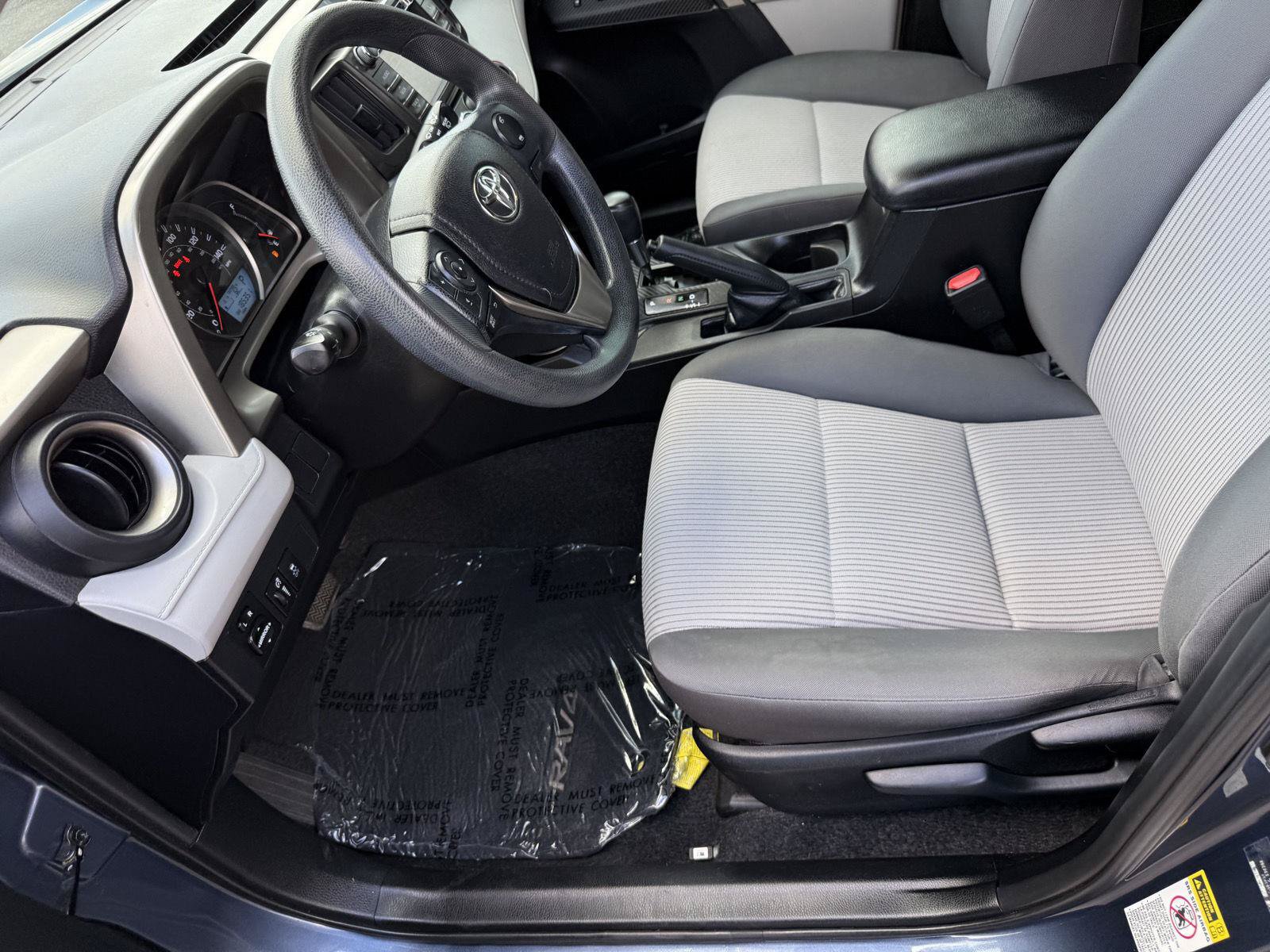 Used 2013 Toyota RAV4 LE FWD image 11