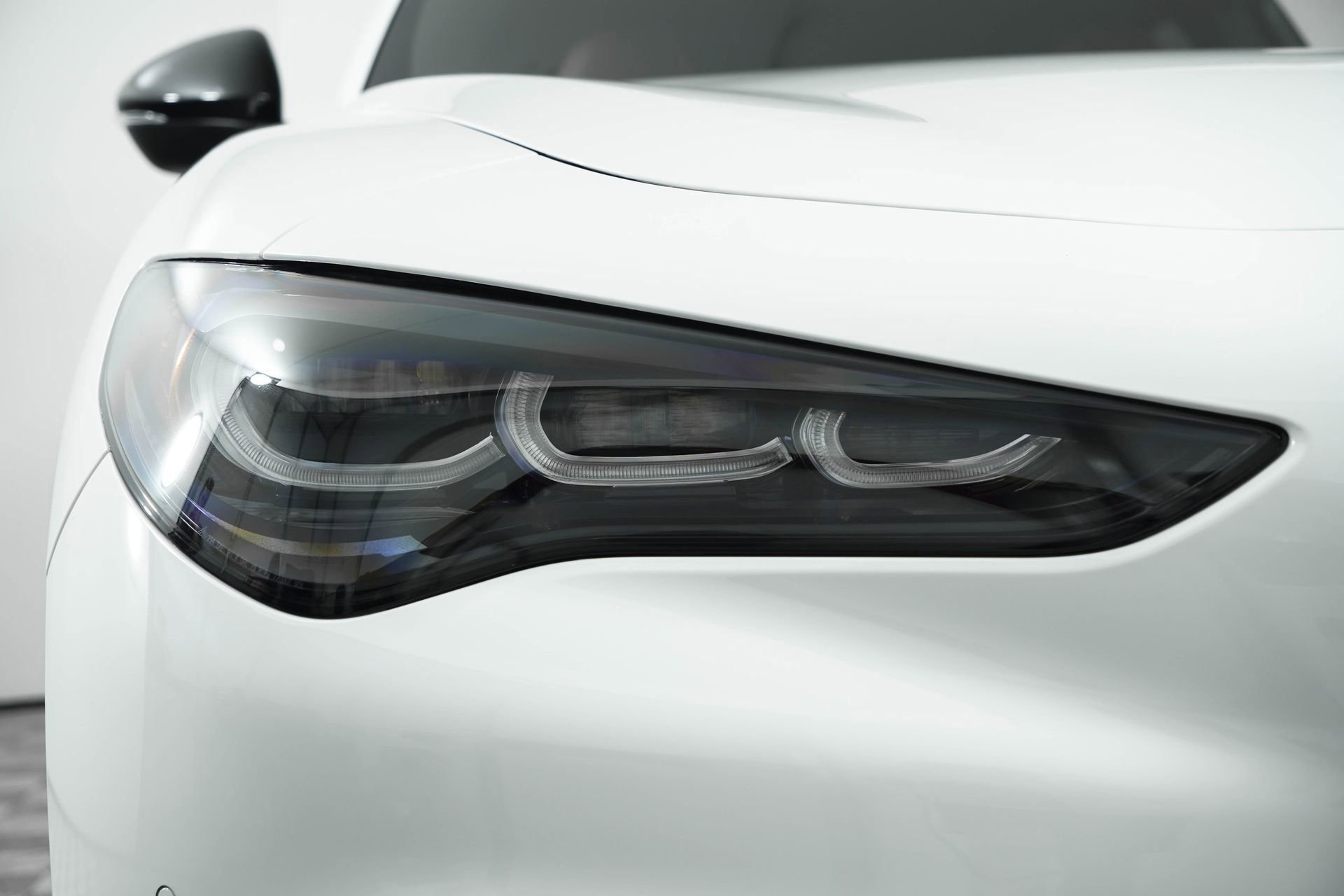 New 2025 Alfa Romeo Stelvio Sprint AWD/4WD image 11