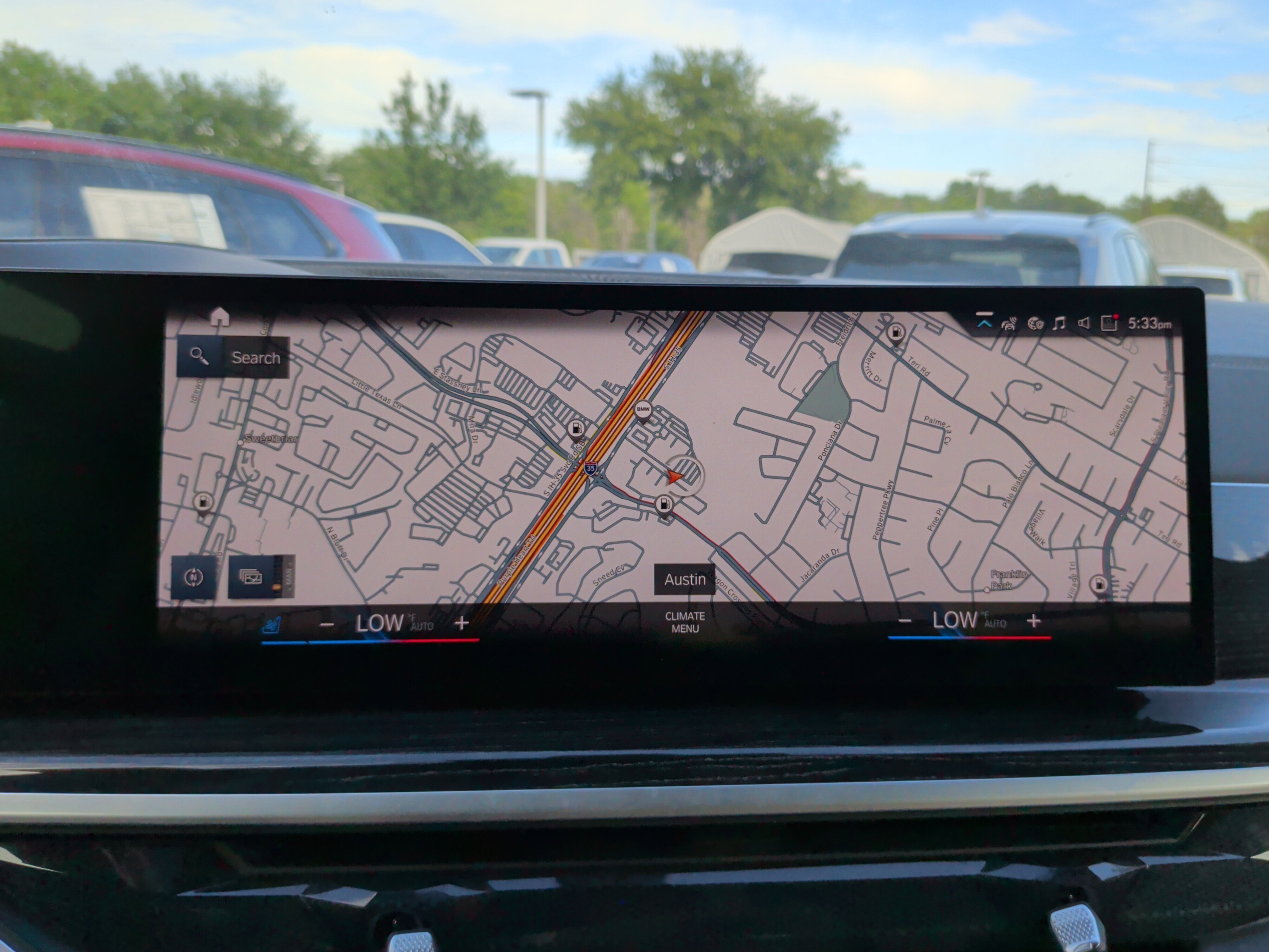 Certified 2023 BMW X7 xDrive40i w/ M Sport Package image 17