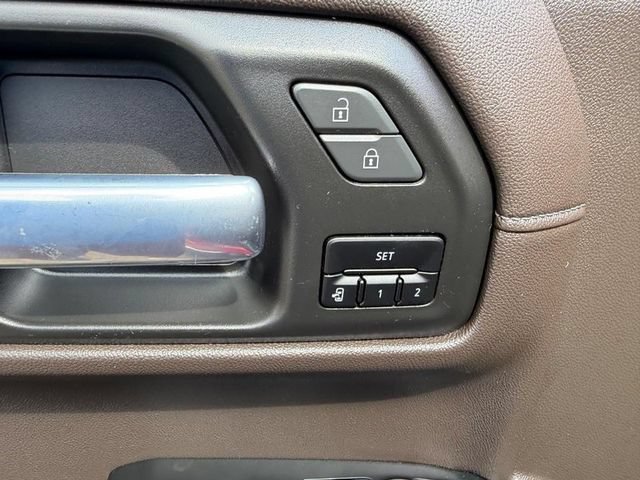 Used 2020 GMC Sierra 1500 SLT w/ SLT Premium Plus Package AWD/4WD image 16